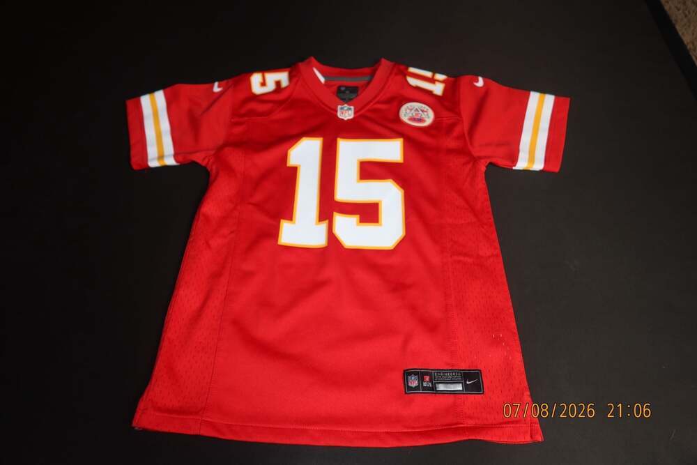 Nike Kansas City Chiefs Patrick Mahomes #15 Youth Game Football Jersey